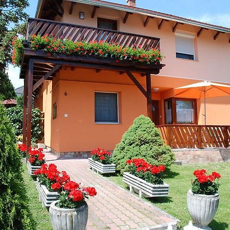 Antal Apartmanok Zalakaros Bilik gambar