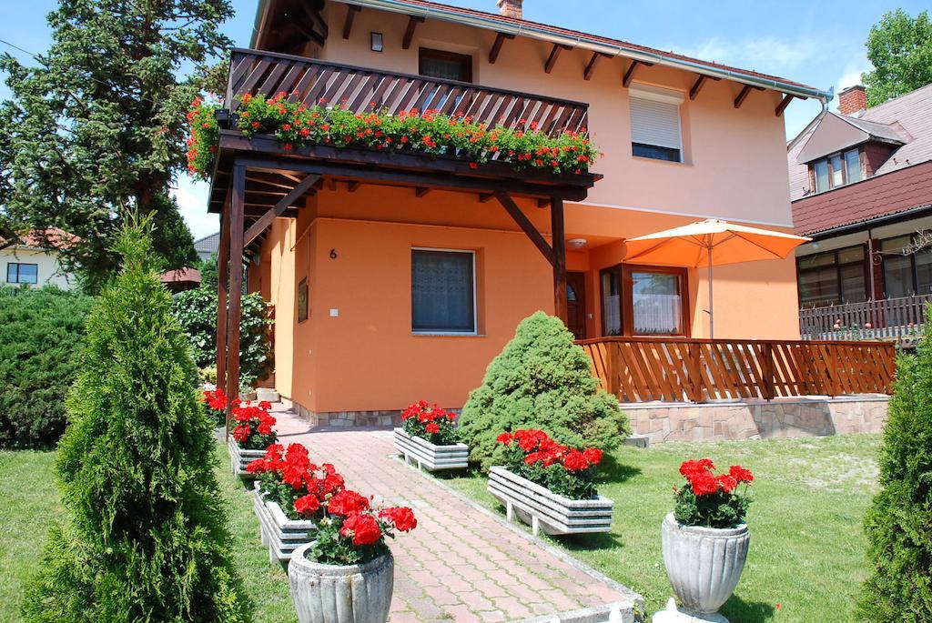 Antal Apartmanok Zalakaros Bilik gambar